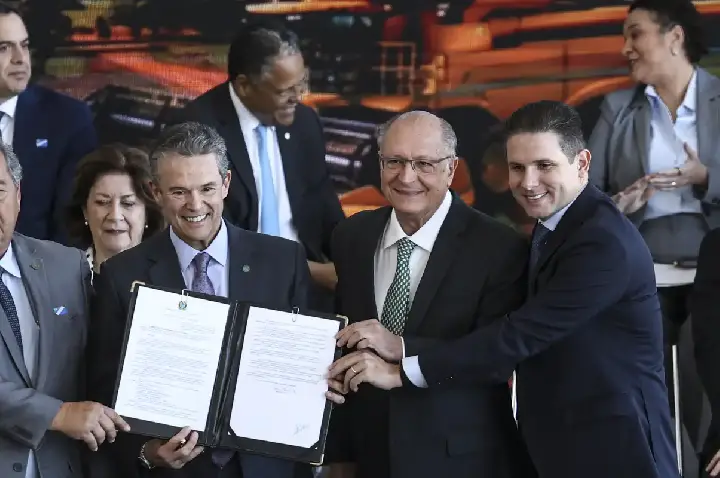 Governo federal lança Plano Safra 2026/2027 de R$ 525,1 bilhões