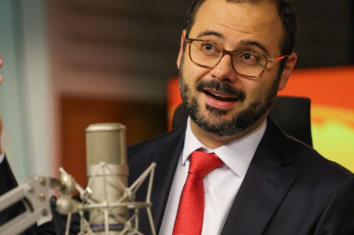 Redução da jornada vai favorecer o empreendodorismo, diz ministro