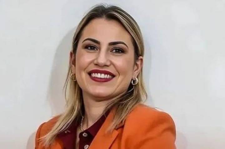Vice-prefeita é acusada de desviar dinheiro para 