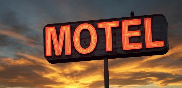 HOMEM MORRE DENTRO DE MOTEL