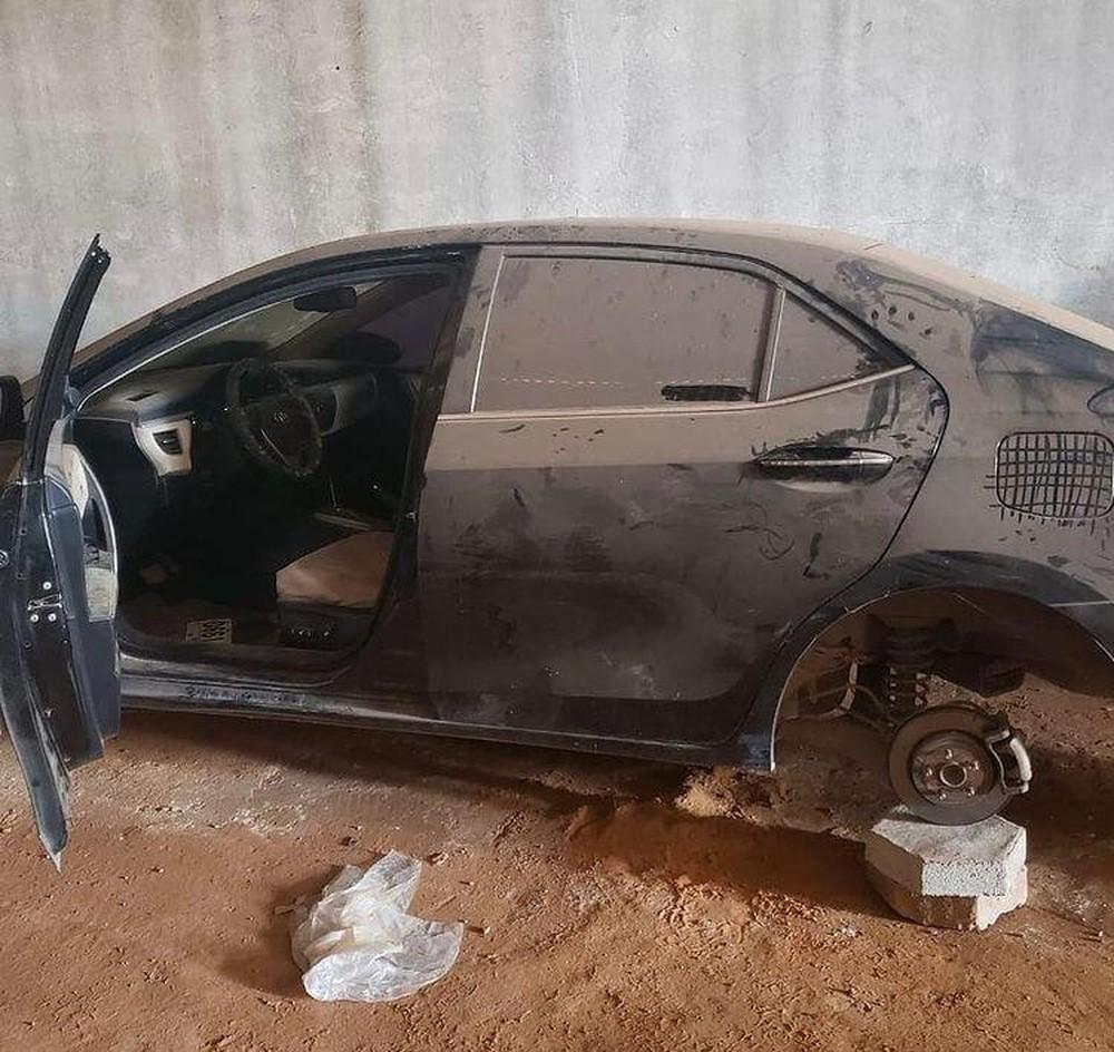 POLÍCIA MILITAR DESCOBRE DESMANCHE DE CARRO