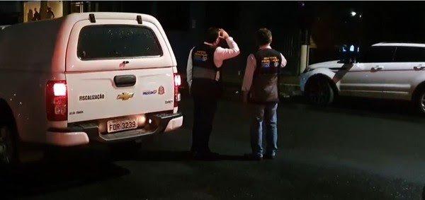 Fiscalização interrompe baile da terceira idade com 190 idosos durante 'toque de restrição'