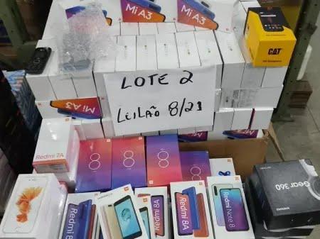 Receita leiloará iPhones, carros e ouro apreendidos; veja como participar