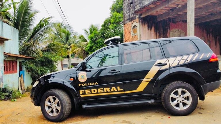 PF faz buscas em casa de supeito de divulgar pornografia infantil