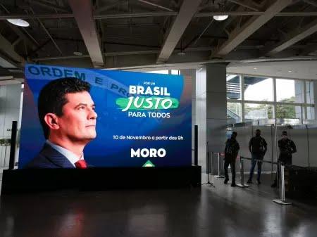'Chega de mensalão, petrolão, rachadinha e orçamento secreto', diz Moro
