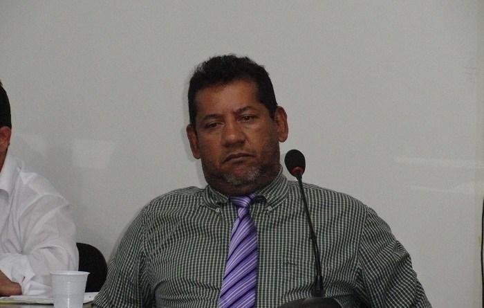 “Prefeito não tem pulso”, diz vereador Chico Souza, sobre fiscalização abusiva