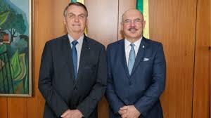 Governo Bolsonaro libera aumento de 33% para piso de professores