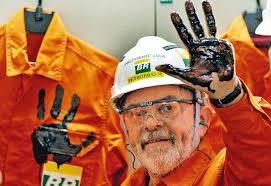 Petrobras afunda após fala de Lula e bolsa interrompe ciclo de altas