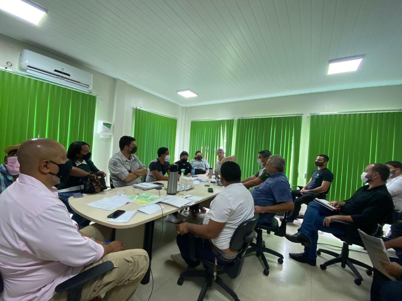 Reunião entre Prefeito Valmir, órgãos ambiental e entidades tratou sobre, “o destino da atividade garimpeira em Itaituba e região