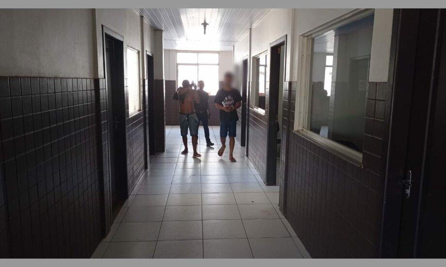 Polícia Civil prende dois homens acusados de tráfico de drogas, no Distrito de Moraes Almeida Pará