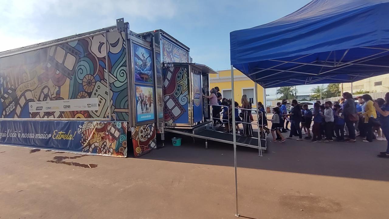 Projeto social Cine Gazin realiza cinema itinerante neste dia 20 e 21 em Itaituba Pará