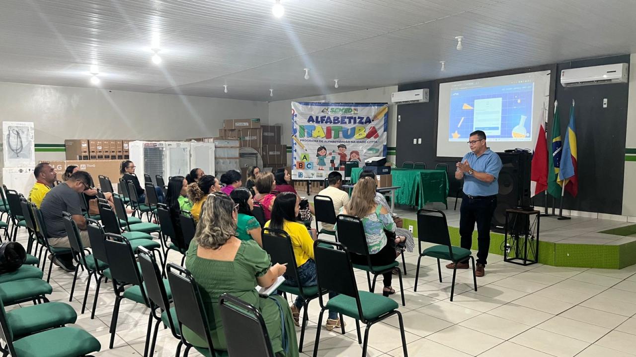 Profissionais em educação de Estado e Município reúnem para tratar sobre a unificação dos sistemas de matrículas das redes municipal e estadual