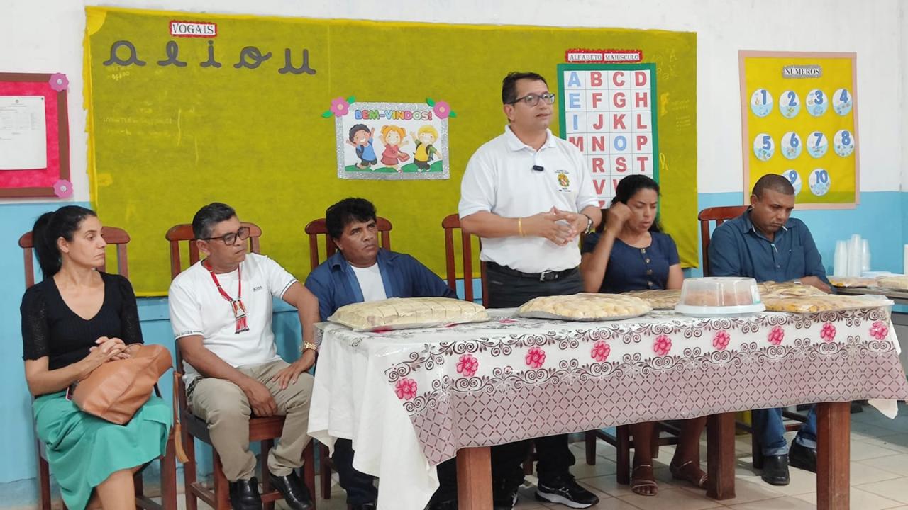 Equipe técnica da Diretor Regional de Ensino DRE Itaituba, estiveram em reunião de alinhamento técnico e pedagógico em Jacareacanga no Pará