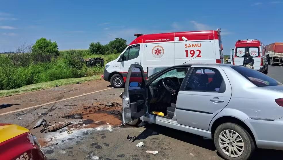 Acidente de carro que levava adolescente no porta-malas e matou três pessoas: polícia investiga circunstâncias da viagem