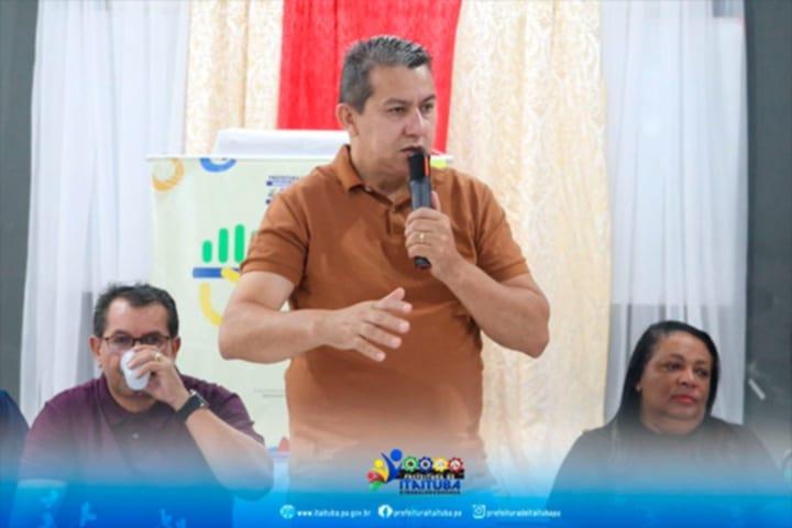 AULA INAUGURAL DO PROGRAMA BRASIL ALFABETIZADO ACONTECEU NA NOITE DE QUINTA-FEIRA, 22, NO AUDITÓRIO DA SECRETARIA DE EDUCAÇÃO