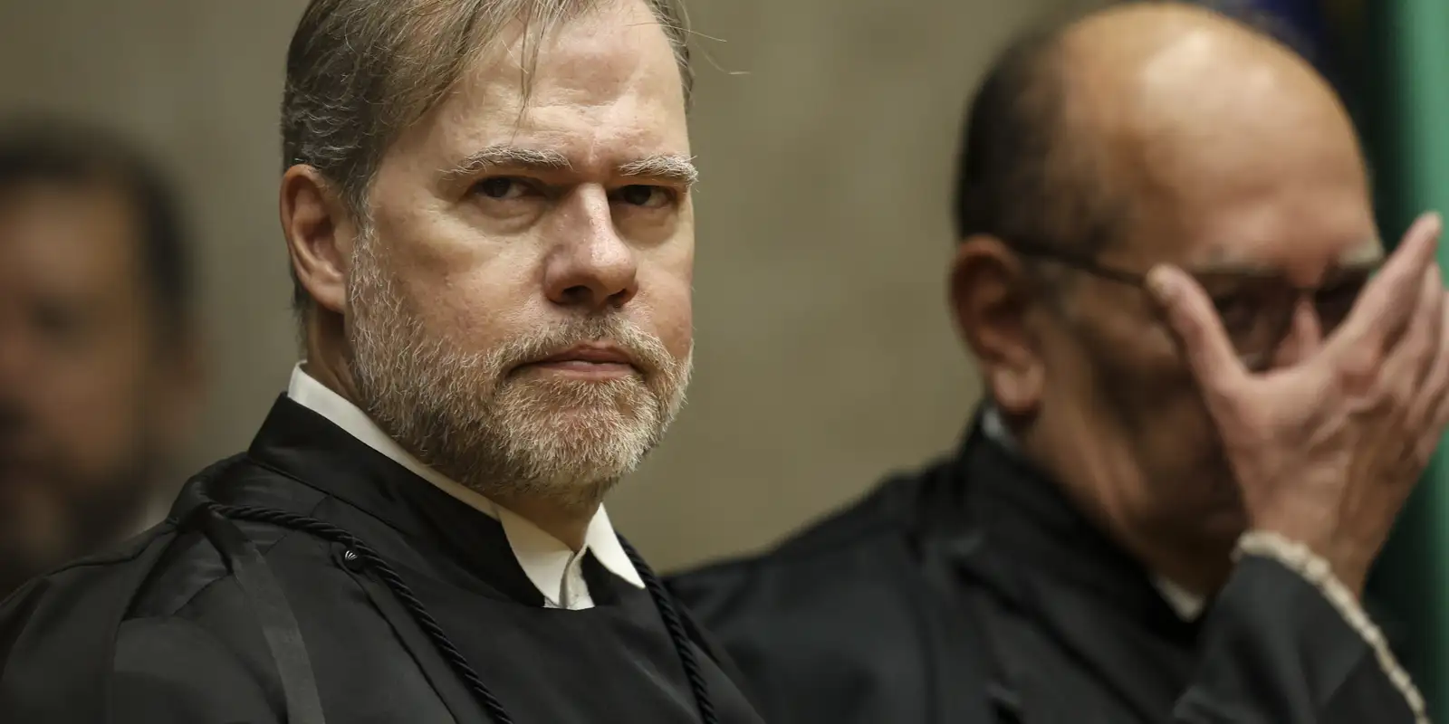 Toffoli se declara suspeito para julgar prisão de Vorcaro 