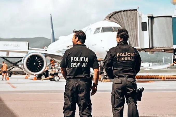 PF busca informações na Argentina sobre possível viagem de Flávio Bolsonaro aos Estados Unidos