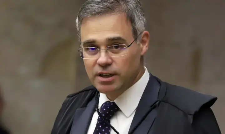 Mendonça rejeita ação contra reajuste do Bolsa Família 